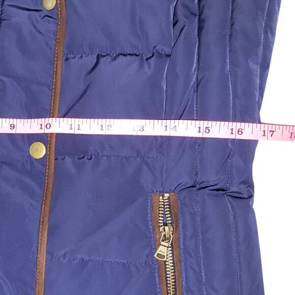 G.H. Bass & Co. | Faux Fur Trim Navy Blue, Brown Outline Puffer Vest - Picture 13 of 15